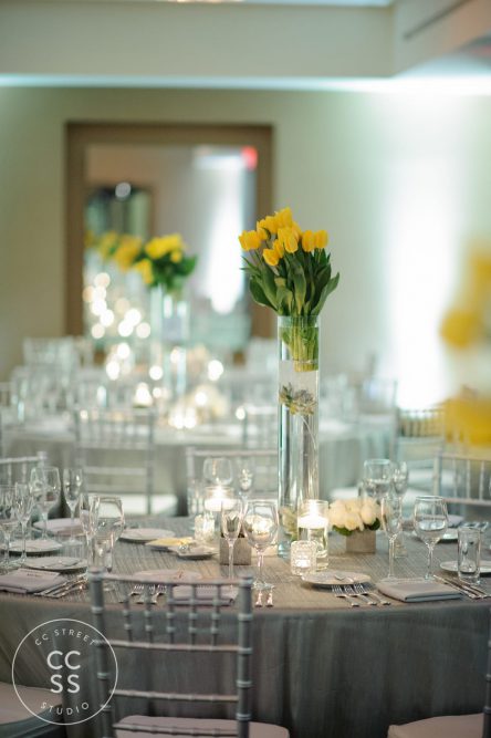 modern wedding decor